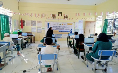 Diawali Dengan Shalat Dhuha, Asesmen Madrasah Berbasis Komputer (AMBK) Tahun Pelajaran 2023/2024 di MIS Insan Robbani Berlangsung Lancar